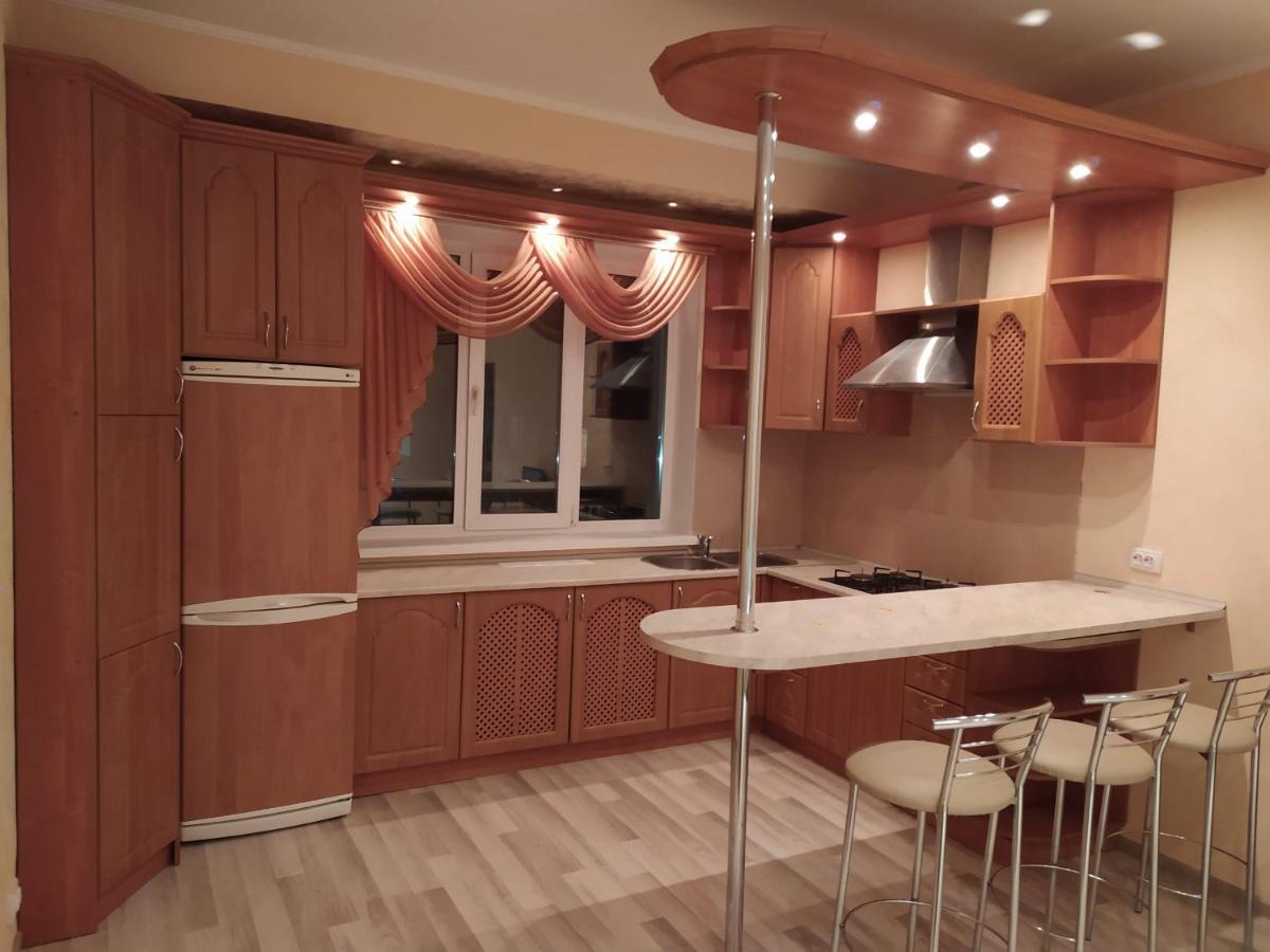 Двухкомнатная Квартира С Кухней Студией Бровары. Dış mekan fotoğraf